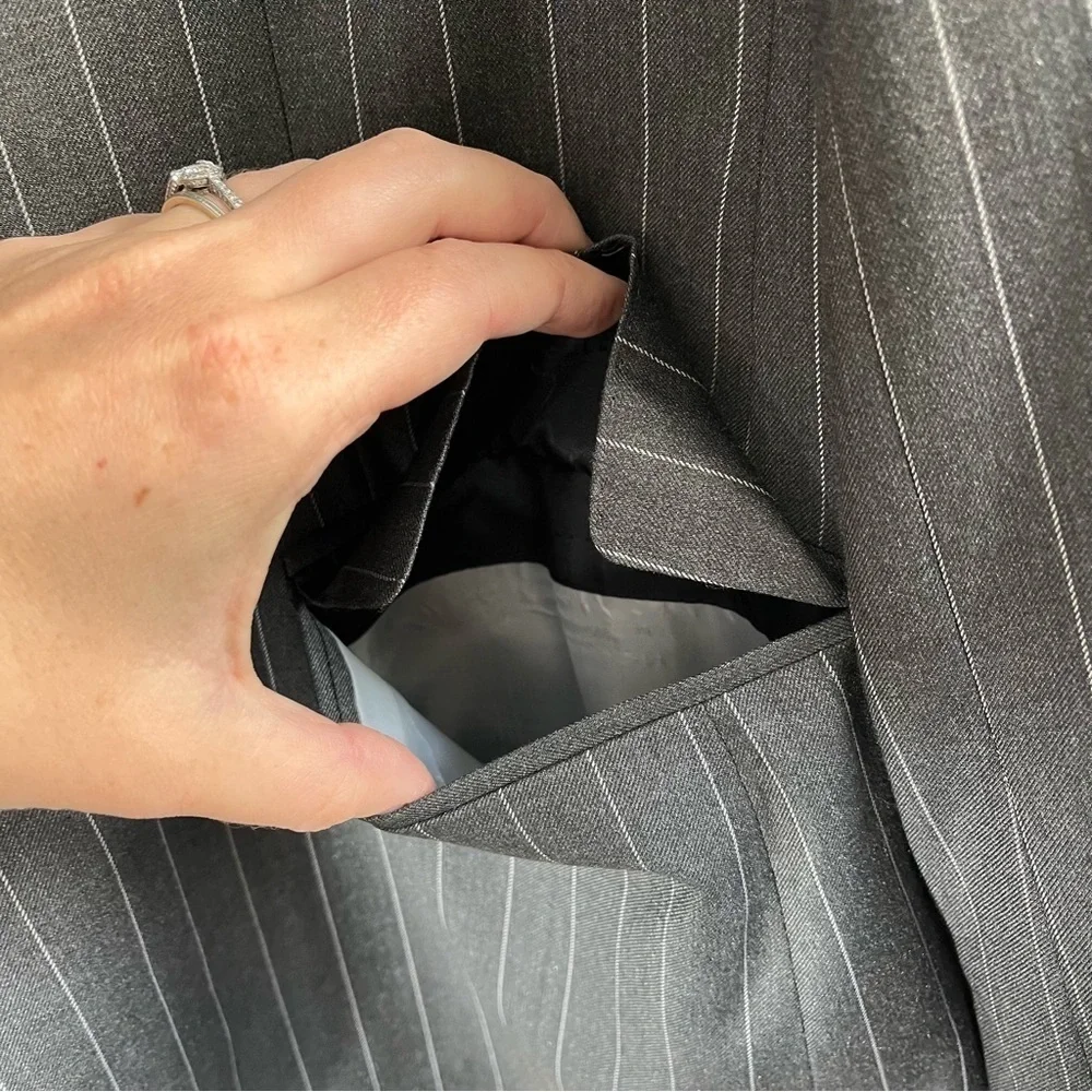 GIANNI VERSACE Vintage 90s Charcoal‎ Pinstripe Spot Coat Blazer